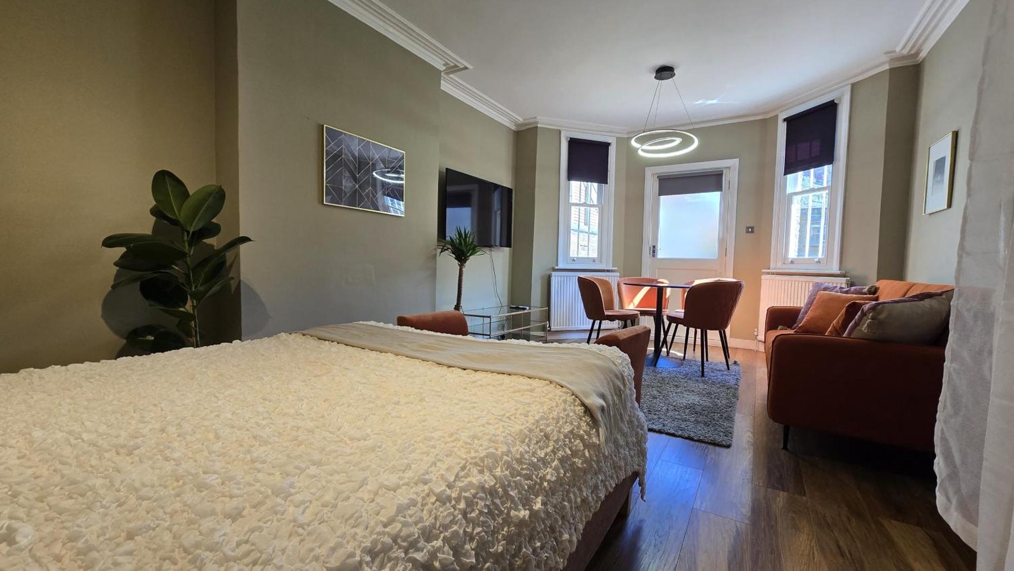 Spacious Studio For 4 Flat Near Regents Park N2 ロンドン エクステリア 写真
